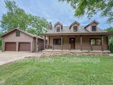 Main picture of 2414 Briggs Ave