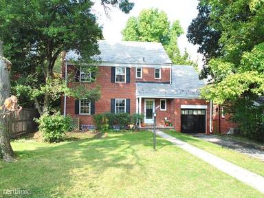 Main picture of 2605 Northampton St NW