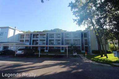 Main picture of 25303 Northlake Dr