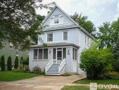 Main picture of 54 Bluff Ave