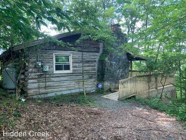 Main picture of 502 Lynn Hill Rd