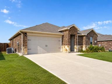 Main picture of 503 Cistern Way
