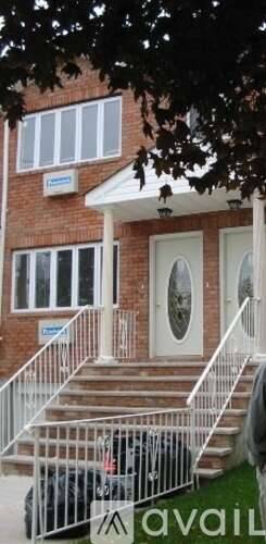 Main picture of 10150 93rd St