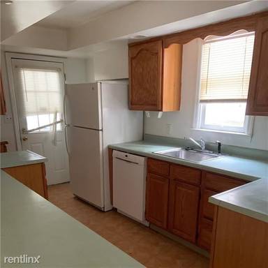 Main picture of 732 Rossmore Ave
