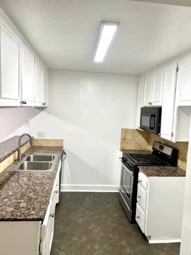 Main picture of 7045 Woodley Ave