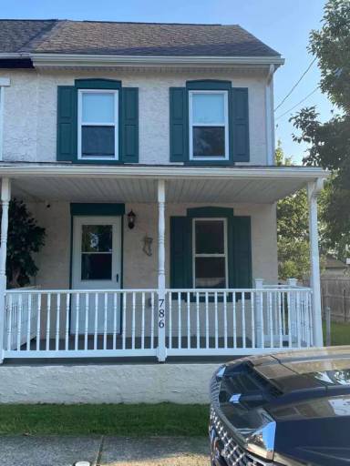 Main picture of 786 Lincoln Ave