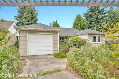 Main picture of 4727 SE 41st Ave