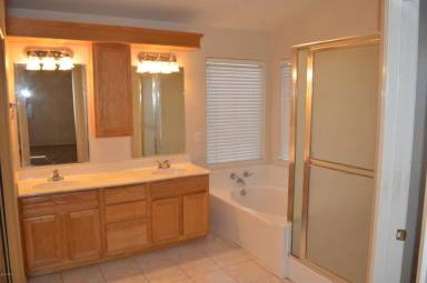 Main picture of 1359 W Enfield Way