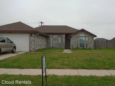 Main picture of 306 James Loop