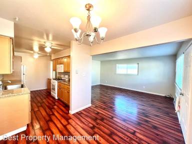Main picture of 511 W 5th St
