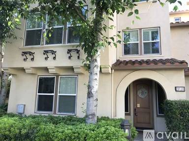 Main picture of 2481 Wagner St