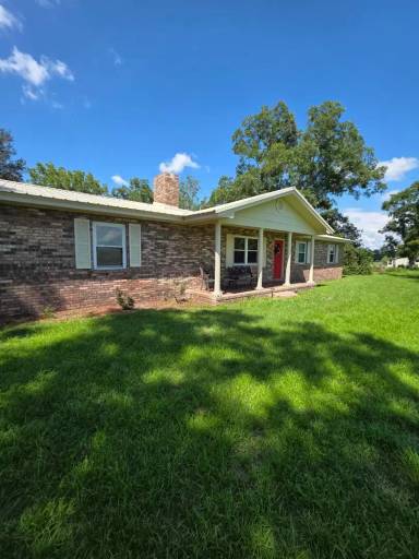 Main picture of 8806 SW Sundown Creek Rd