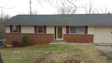 Main picture of 2214 Highland Rd