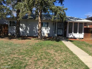 Main picture of 1381 Lima St