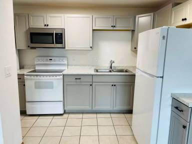Main picture of 710 Whitman St