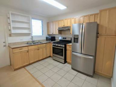 Main picture of 1720 Poki St