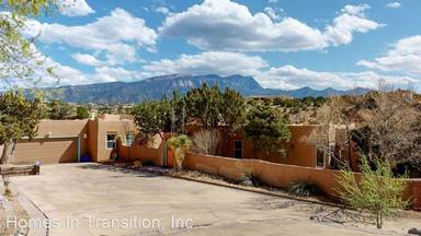 Main picture of 38 Camino Barranca