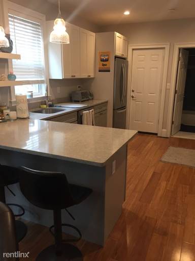 Main picture of 106 N St
