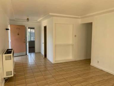 Main picture of 239 N Sierra Bonita Ave