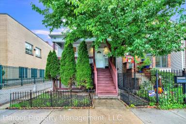Main picture of 3234 N Richmond St