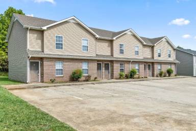 Main picture of 517 Patriot Park Ct