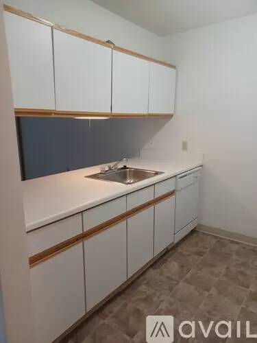 Main picture of 1885 Raleigh Ave