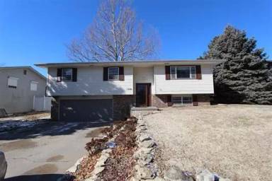 Main picture of 1402 Highland Dr