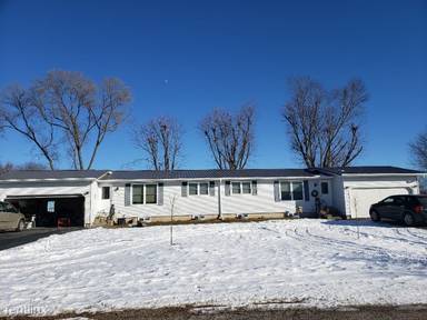 Main picture of 721 Randy Rd