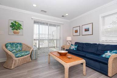 Main picture of 13 43rd St