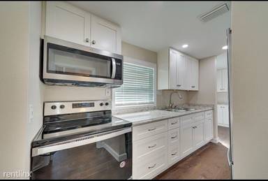 Main picture of 4444 17th St W