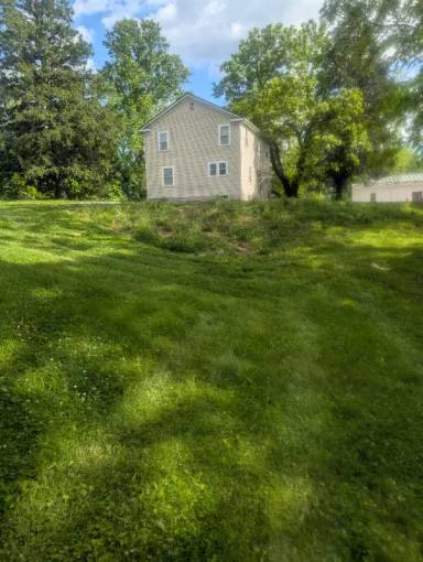 Main picture of 4899 N Old State Road 37