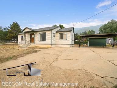 Main picture of 1270 E Oakmont Ln