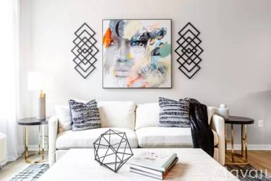 Main picture of 232 W Side Ave