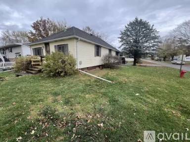 Main picture of 411 S 6th St