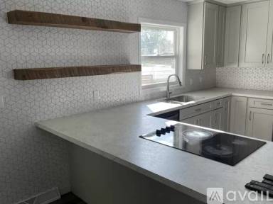 Main picture of 414 Custer St