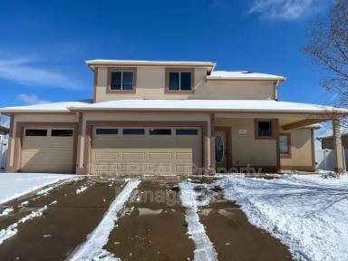 Main picture of 3318 Laguna St