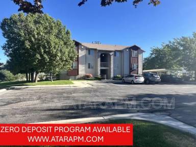 Main picture of 215 N 1st St