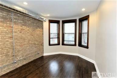 Main picture of 2649 N Sacramento Ave