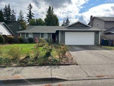 Main picture of 15009 NE 51st St