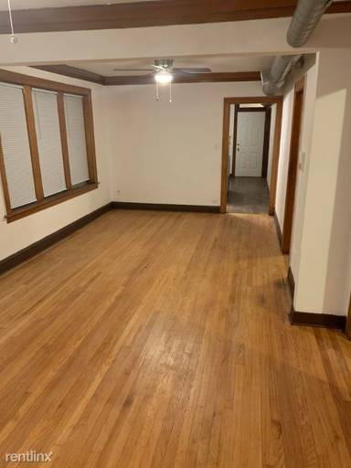 Main picture of 9255 S Kimbark Ave