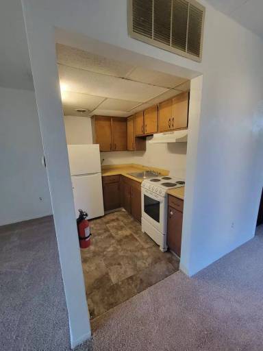 Main picture of 50 N Fremont Ave
