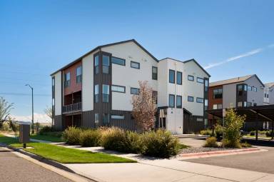 Main picture of 2710 Sartain St