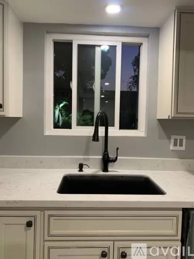 Main picture of 1479 De Rose Way