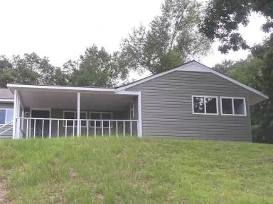 Main picture of 650 Hutchinson Dr