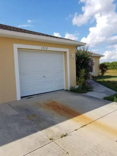 Main picture of 1520 Hank Ave