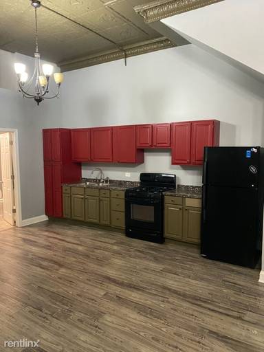 Main picture of 1801 W 21st St