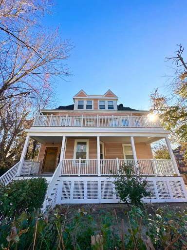 Main picture of 90 Elm Hill Ave