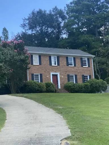 Main picture of 2856 Forest Hills Cir