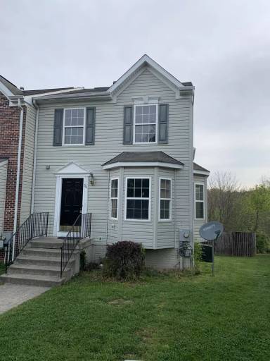 Main picture of 34 Litchfield Ln W