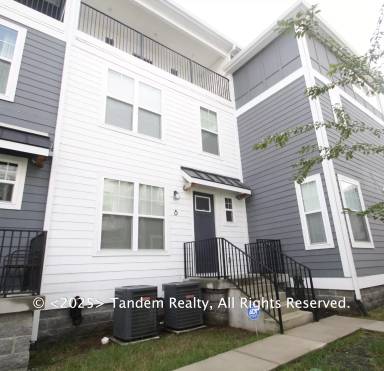 Main picture of 105 Duke St